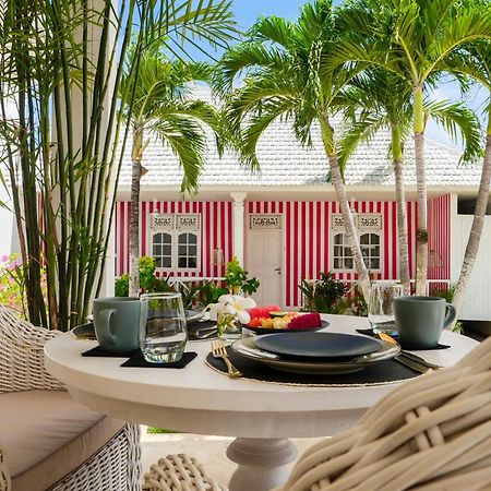Ria Uluwatu, Tropical Chic Hotel Zewnętrze zdjęcie