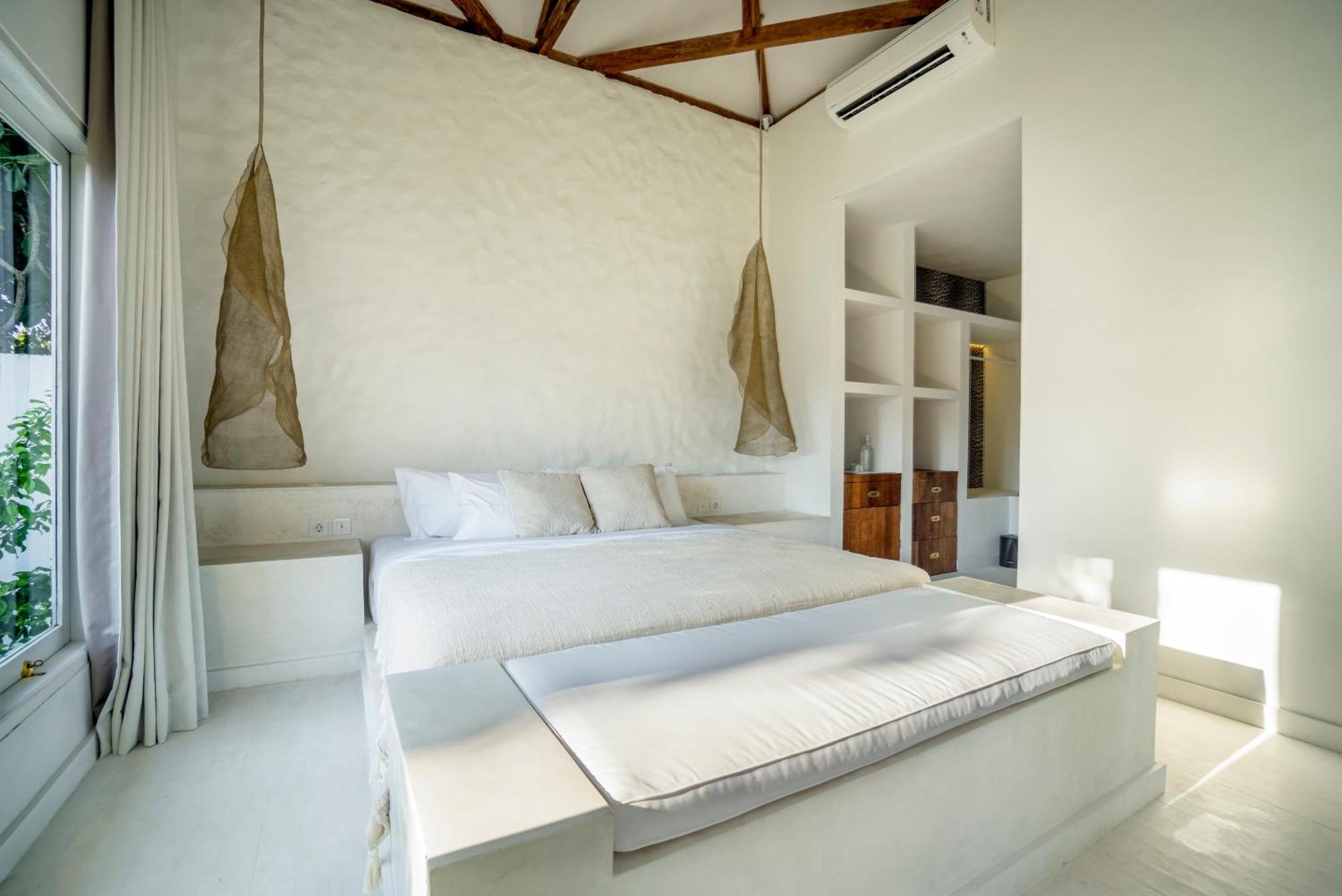 Ria Uluwatu, Tropical Chic Hotel Zewnętrze zdjęcie