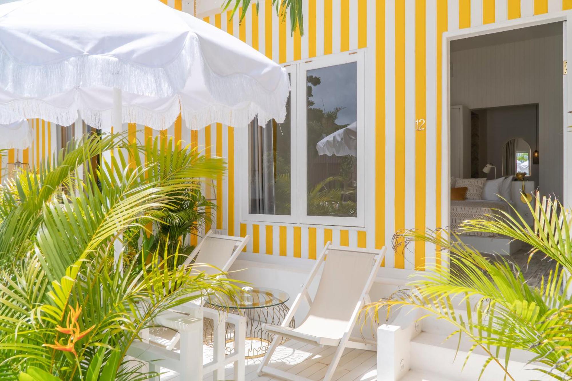 Ria Uluwatu, Tropical Chic Hotel Zewnętrze zdjęcie